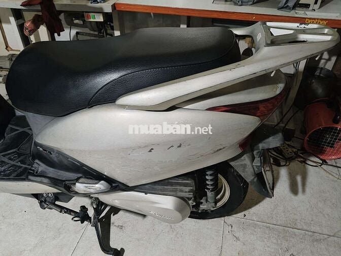 Honda Lead 2010 Bạc Đỏ