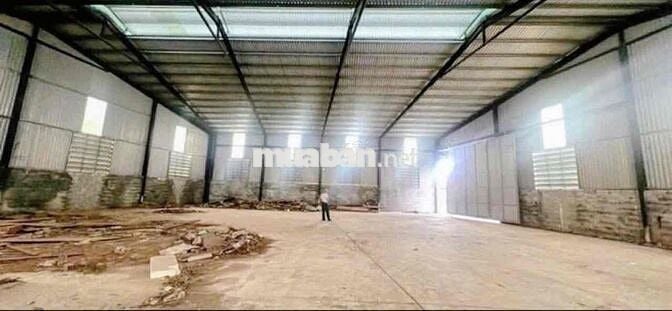 KHO XƯỞNG + VĂN PHÒNG ( 750m2 ) HÓC MÔN ( CONTAINER