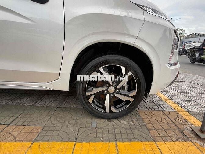 Ban Xpander Premium MY 2025 Trắng Mới Đẹp,odo>52k