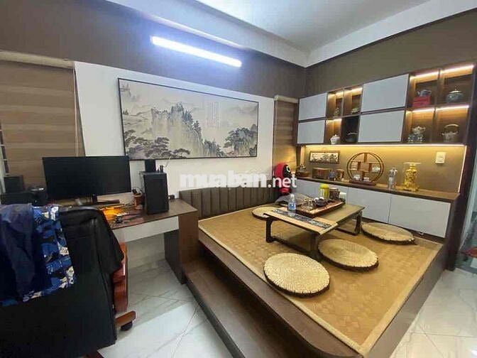 7 TY-THẠCH BÀN- LÔ GÓC- FULL NỘI THẤT- VÀI BƯỚC CHÂN RA OTO TRÁNH- 3M