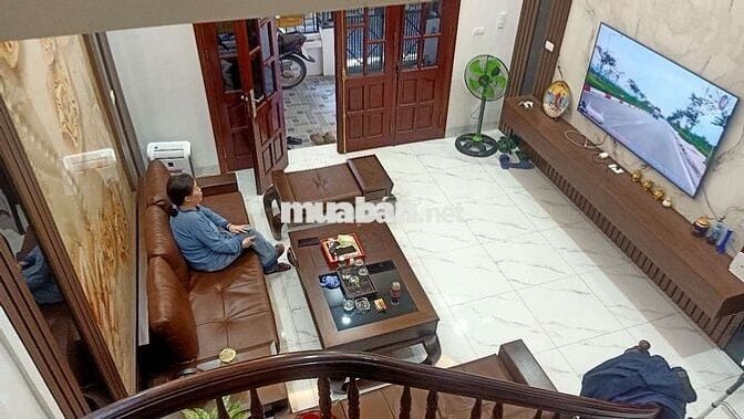 Bán nhà , 64m2, 3 phòng ngủ, thôn Cầu Thăng Long , sát Đường Anh Dũng