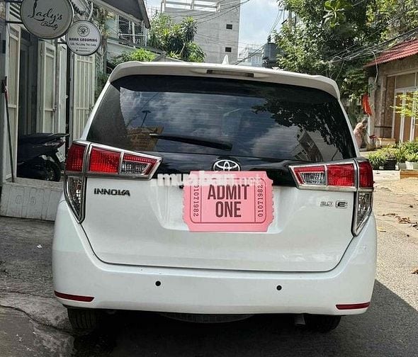 Toyota Innova 2018 - 120000 km