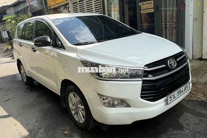 Toyota Innova 2018 - 120000 km