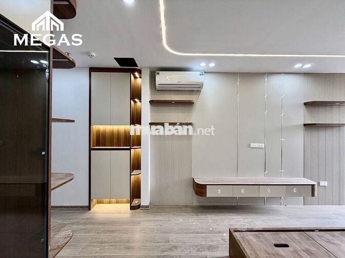 CHO THUÊ CĂN HỘ STUDIO FULL NỘI THẤT BAN CÔNG NGAY TẠI NGUYỄN HOÀNG