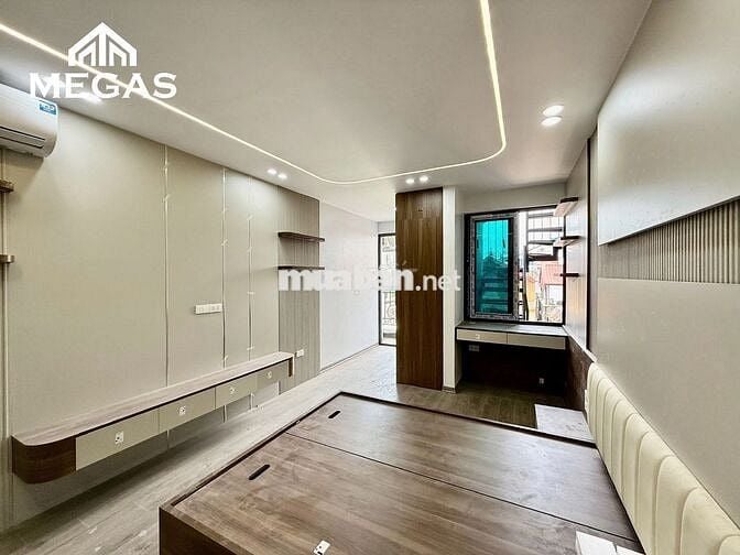 CHO THUÊ CĂN HỘ STUDIO FULL NỘI THẤT BAN CÔNG NGAY TẠI NGUYỄN HOÀNG