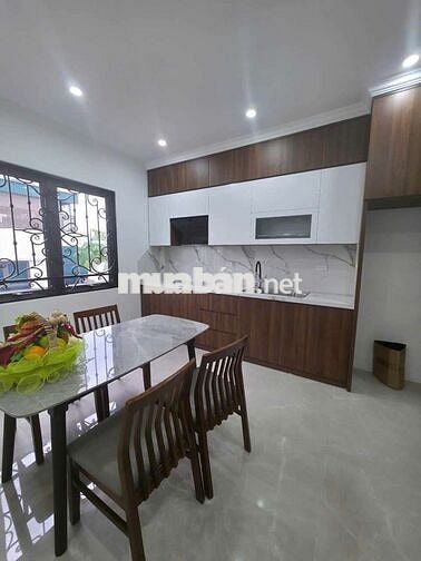 NHÀ MỚI NỘI THẤT SANG TRỌNG KHU PHÂN LÔ CẦU GIẤY DIỆN TÍCH 60M 6T 18TỶ