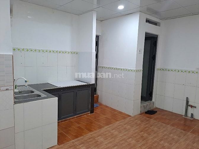 Bán căn chung cư cmt8 tầng trệt căn bìa