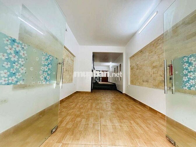 BÁN NHÀ KHU PHÂN LÔ ĐƯỜNG 800A DIỆN TÍCH 52M GIÁ 18TY Ô TÔ ĐỖ CỬA