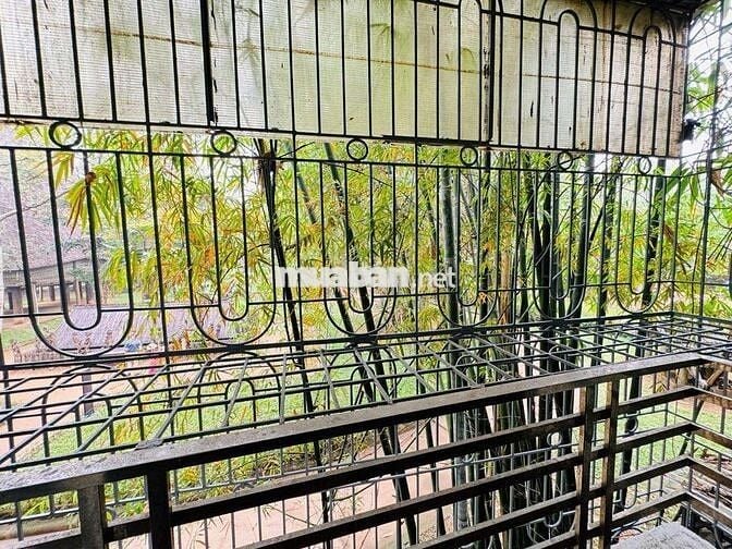 BÁN NHÀ KHU PHÂN LÔ ĐƯỜNG 800A DIỆN TÍCH 52M GIÁ 18TY Ô TÔ ĐỖ CỬA