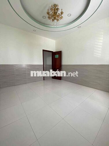 Nhà 3 Lầu Mặt Tiền Đường Võ Văn Kiệt Sẳn 4 Máy Lạnh