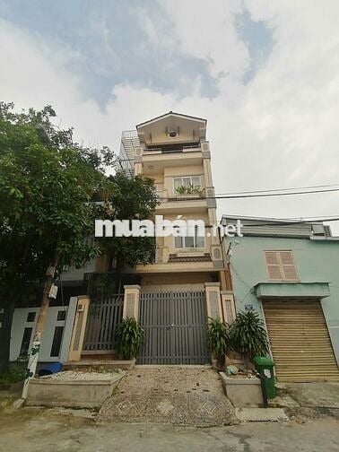 NHÀ ĐẸP ĐƯỜNG 25 – VỊ TRÍ ĐẸP NHẤT KHU BÊN SÔNG