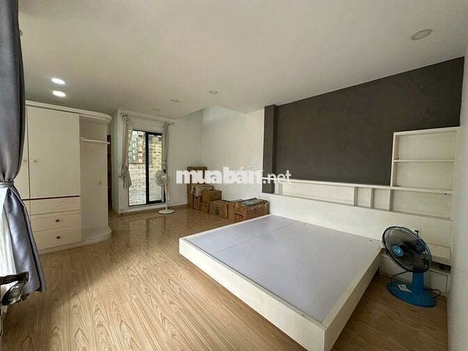 NHÀ ĐẸP ĐƯỜNG 25 – VỊ TRÍ ĐẸP NHẤT KHU BÊN SÔNG