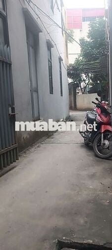 Cho thuê nhà Tây Mỗ- 1,5 tầng - gác xép - an ninh tốt - 3,9 triệu.