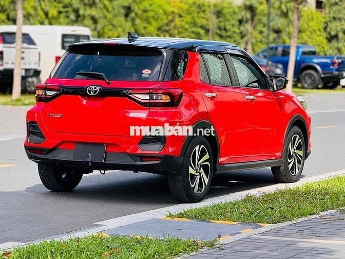 Toyota Raize 2023 - 1690 km