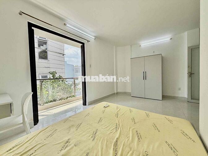 PHÒNG STUDIO FULL NỘI THẤT - BAN CÔNG - GẦN NGÃ TƯ BẢY HIỀN