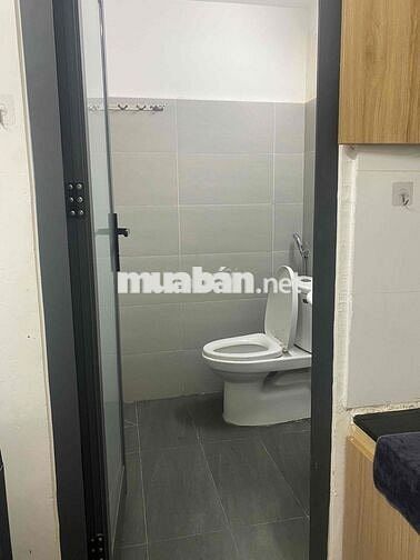 Căn hộ có bếp, máy giặt riêng gần Cầu Sông Hàn, đầy đủ nội thất