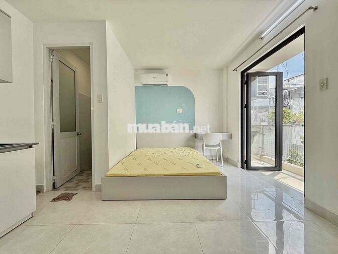 PHÒNG STUDIO FULL NỘI THẤT - BAN CÔNG - GẦN NGÃ TƯ BẢY HIỀN