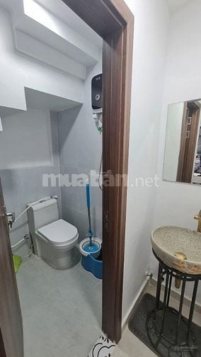 Bán nhà khu vực đ.Tô Hiến Thành P.10 Q.10 giá siêu tốt 1tỷ 690tr/ 58m2