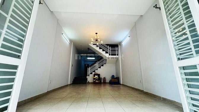Nhà  4 Tầng Mặt Tiền Cao Lỗ Q8, Xe Hơi Vào Nhà, Gần AEON, Chỉ 13,5 Tỷ