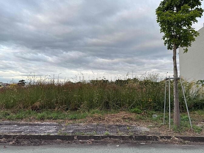 Mega city Bến Cát bán rẻ lô A14 dt 124m2 chỉ 1 tỷ bao phí sang tên