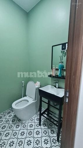 Bán nhà khu vực đ.Tô Hiến Thành P.10 Q.10 giá siêu tốt 1tỷ 690tr/ 58m2