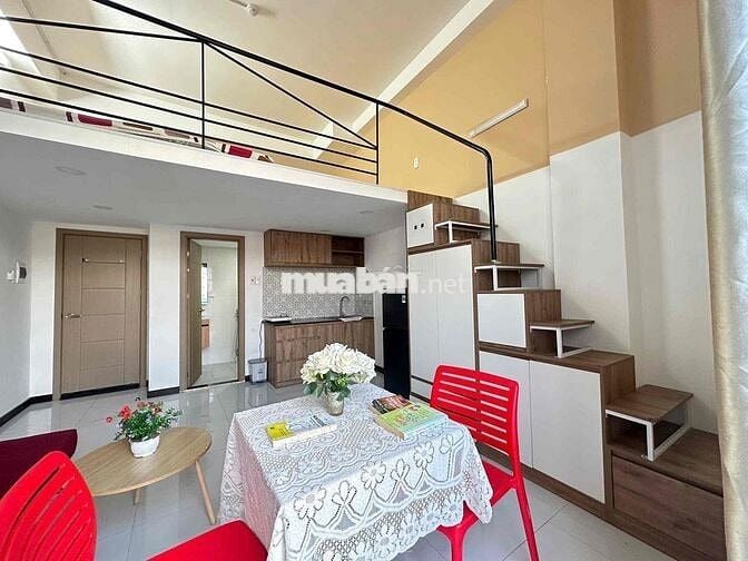 GÁC BAN CÔNG NỘI THẤT CAO CẤP NGAY TRUNG TÂM QUẬN 7 KẾ LOTTE, TDTU