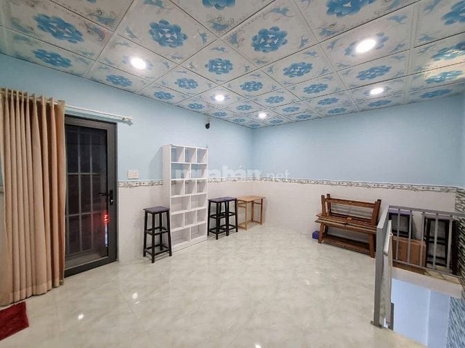 Bán nhà góc 2mt đường Nguyễn Sơn Hà P5 Q3 dt 20m2 giá 4.9 tỷ