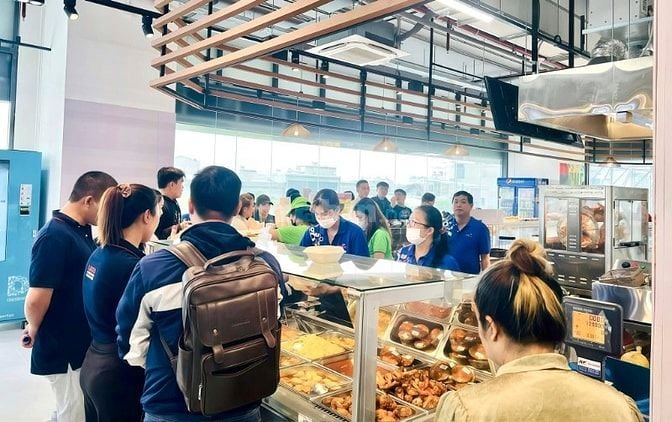 Bổ Sung Nhân Viên Lao Động Phổ Thông Dịp Tết Bán Hàng, Gói Hàng Tết