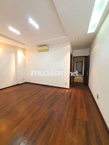 Mặt tiền Lê Thị Hồng 5x20, hầm 3 lầu ,5pn 6wc , thích hợp làm VPCT