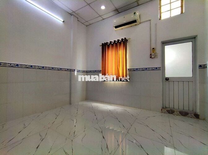 Nhà Quận 6 giá rẻ ạ, đường Bà Hom sát mặt tiền