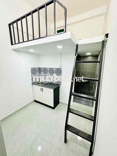 PHÒNG CÓ GÁC MỚI XÂY GIÁ RẺ 3TR8 NGAY NGÃ TƯ HÀNG XANH - BÙI ĐÌNH TUÝ