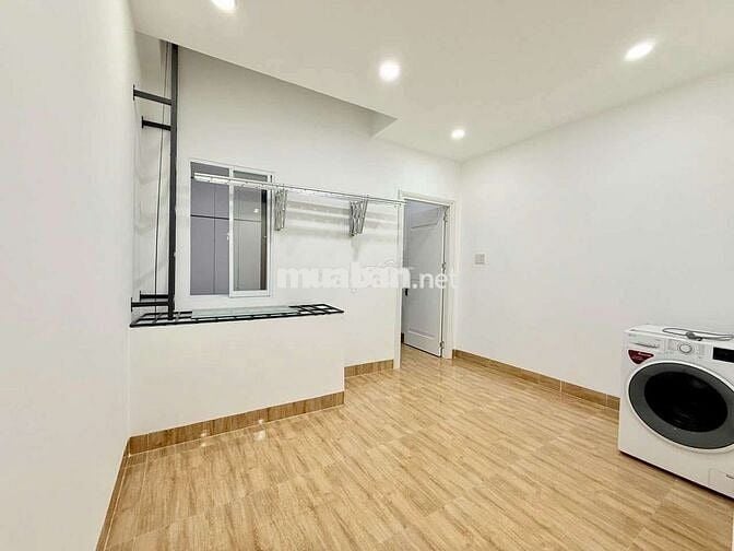 Giá 4.5 tỷ- Nhà Mái Thái trung tâm Phước Hải Nha  Trang