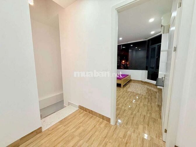 Giá 4.5 tỷ- Nhà Mái Thái trung tâm Phước Hải Nha  Trang