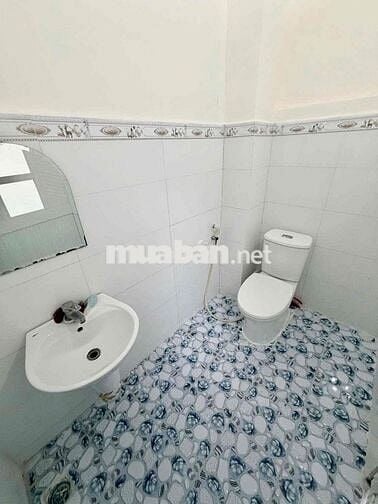 Cho thuê nhà mới xây mặt tiền đường Nguyễn Tri Phường gần ĐH Y Dược