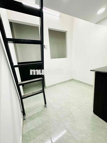 PHÒNG CÓ GÁC MỚI XÂY GIÁ RẺ 3TR8 NGAY NGÃ TƯ HÀNG XANH - BÙI ĐÌNH TUÝ