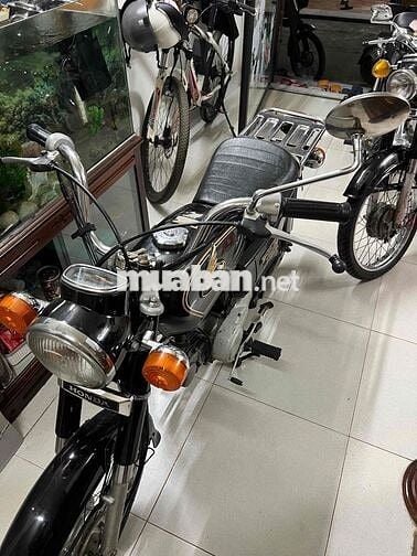 Honda CD50 màu Đen