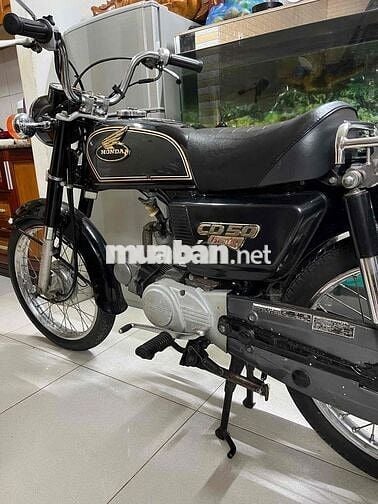 Honda CD50 màu Đen