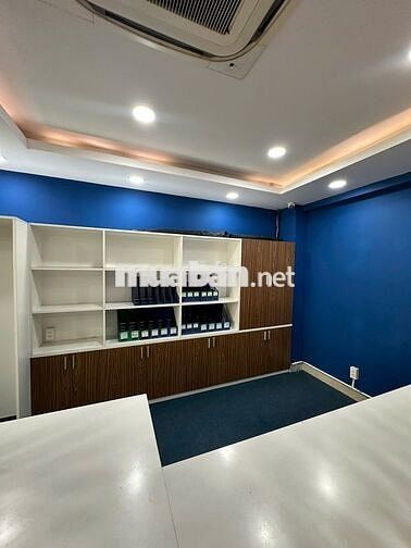 Cho thuê Mặt bằng Văn Phòng to rộng - 105 Cô Giang Q1 giá ưu đãi