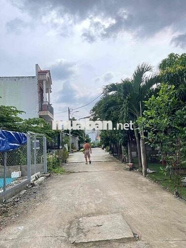 BÁN LÔ ĐẤT ĐẸP THỔ CƯ- HẺM XE HƠI- KO QUY HOẠCH-LÊ VĂN LƯƠNG-NHÀ BÈ.