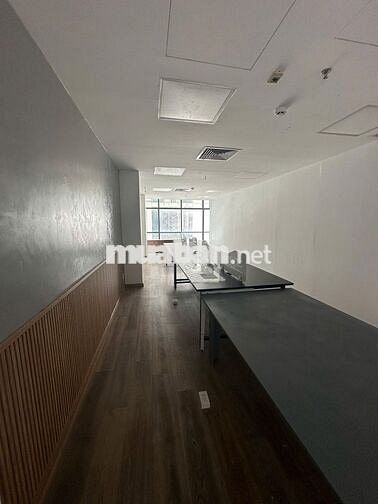 Cho thuê Mặt bằng Văn Phòng to rộng - 105 Cô Giang Q1 giá ưu đãi