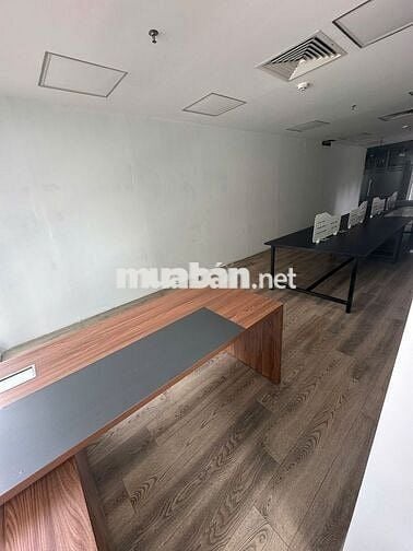 Cho thuê Mặt bằng Văn Phòng to rộng - 105 Cô Giang Q1 giá ưu đãi