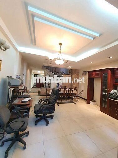 Mặt tiền Lê Thị Hồng 5x20, hầm 3 lầu ,5pn 6wc , thích hợp làm VPCT