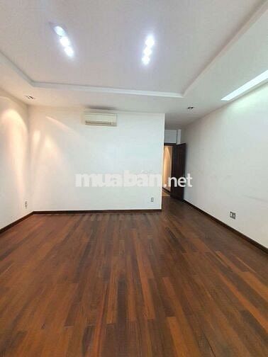 Mặt tiền Lê Thị Hồng 5x20, hầm 3 lầu ,5pn 6wc , thích hợp làm VPCT