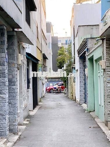 NHÀ 2 MẶT HXH ,GẦN PHẠM VĂN ĐỒNG 8M ,NGANG 4,7 , 72 M2,  GIÁ 8,5 TỶ