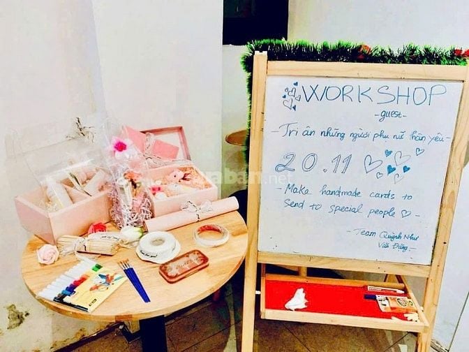 Chuyên viên tư vấn bán hàng và hỗ trợ workshop