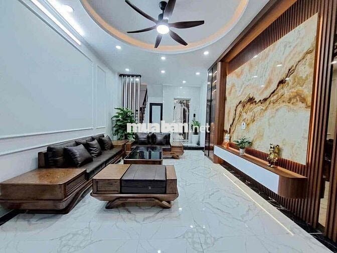 Tài Chính 9-10 Tỷ Tìm Nhà Cầu Giấy Thang Máy Gọi Ngay Em Nhé