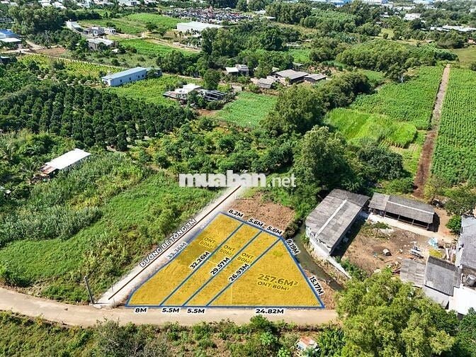 - Bán 5.5m hoặc 8m mặt tiền Bê Tông 5m, nhánh đường 23, Nghĩa Thành.