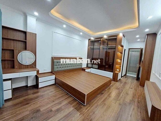 Tài Chính 9-10 Tỷ Tìm Nhà Cầu Giấy Thang Máy Gọi Ngay Em Nhé