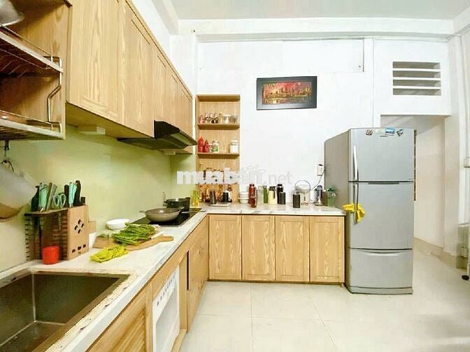 NHÀ 2 MẶT HXH ,GẦN PHẠM VĂN ĐỒNG 8M ,NGANG 4,7 , 72 M2,  GIÁ 8,5 TỶ