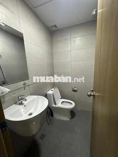 Chính chủ cần bán căn hộ Bcons Sala 51m2 1ty730 2pn2wc có nội thất